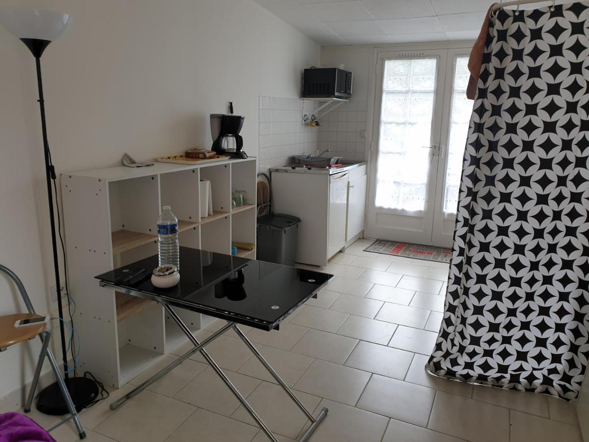 Isa Aparthotel Issoudun Kültér fotó
